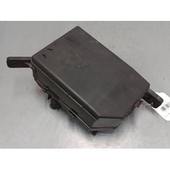 CAJA RELES / FUSIBLES 912102E101 