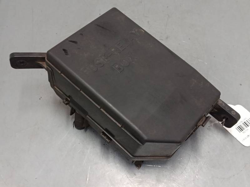 CAJA RELES / FUSIBLES 912102E101 