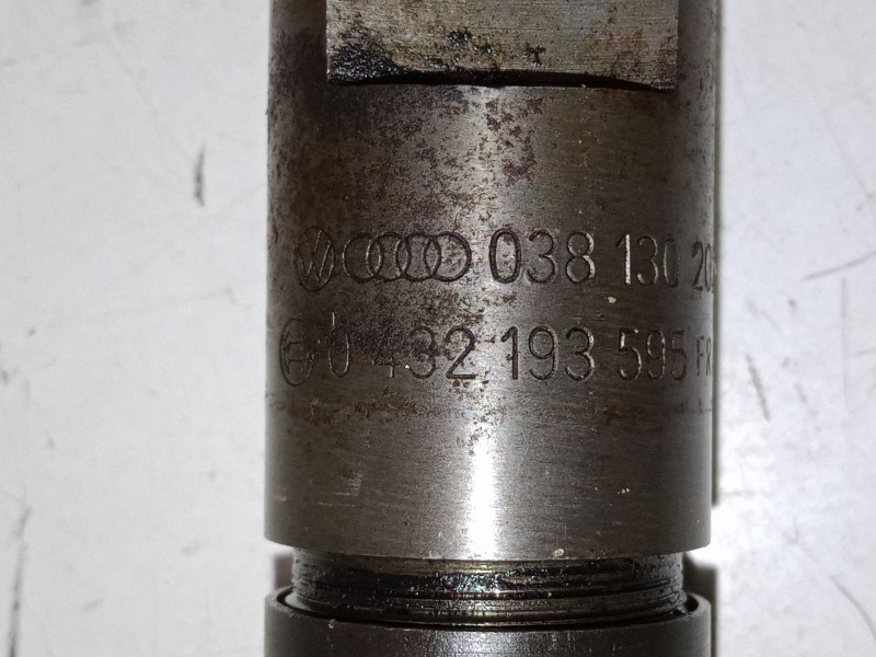 Recambio de inyector para seat leon (1m1) 1.9 tdi referencia OEM IAM   