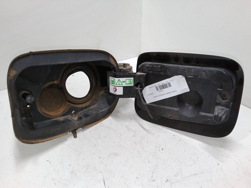 Recambio de tapa exterior combustible para peugeot 308 ii (lb_, lp_, lw_, lh_, l3_) 1.2 thp 110 referencia OEM IAM    Recambio de tapa exterior combustible para peugeot 308 ii (lb_, lp_, lw_, lh_, l3_) 1.2 thp 110 referencia OEM IAM