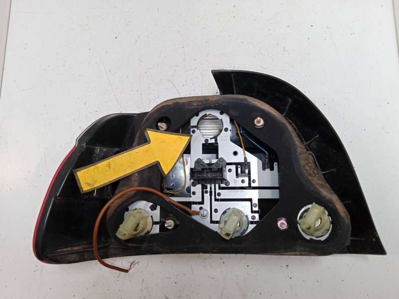 Recambio de piloto trasero derecho para bmw 5 (e39) 525 d referencia OEM IAM 6902528   Recambio de piloto trasero derecho para bmw 5 (e39) 525 d referencia OEM IAM 6902528