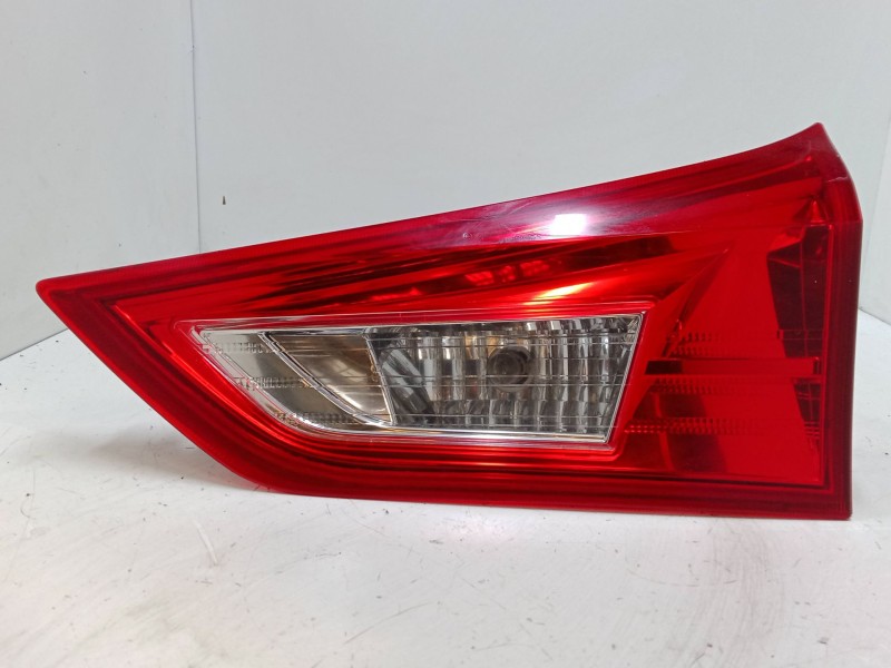 Recambio de piloto trasero porton derecho para toyota auris station wagon (_e18_) 1.8 hybrid (zwe186_) referencia OEM IAM   