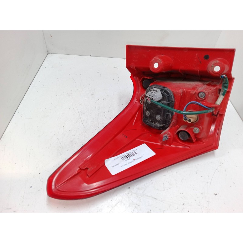 Recambio de piloto trasero derecho para toyota auris station wagon (_e18_) 1.8 hybrid (zwe186_) referencia OEM IAM 8155602730  