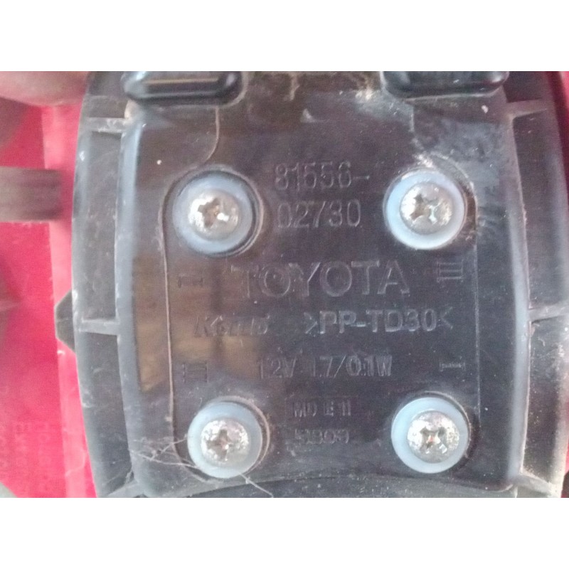 Recambio de piloto trasero derecho para toyota auris station wagon (_e18_) 1.8 hybrid (zwe186_) referencia OEM IAM 8155602730  