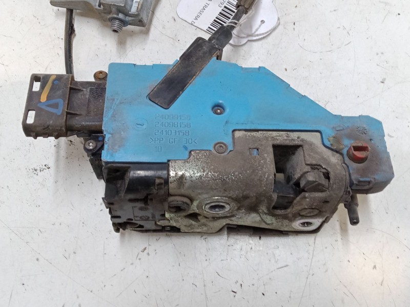 Recambio de cerradura puerta trasera derecha para peugeot 207/207+ (wa_, wc_) 1.4 hdi referencia OEM IAM 24099816  