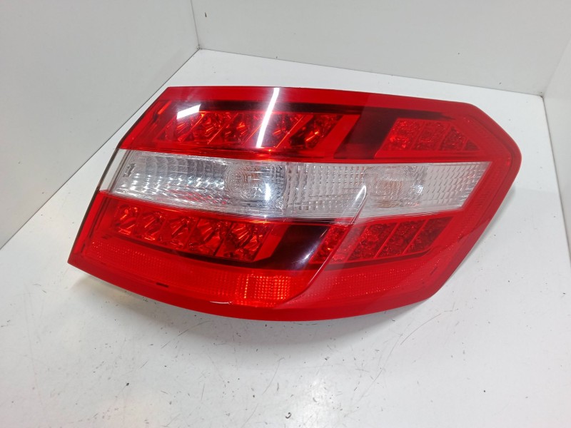 Recambio de piloto trasero derecho para mercedes-benz clase e (w212) e 200 cdi / bluetec (212.005, 212.006) referencia OEM IAM A