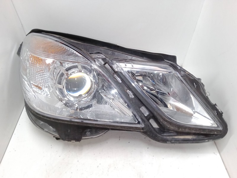 Recambio de faro derecho para mercedes-benz clase e (w212) e 200 cdi / bluetec (212.005, 212.006) referencia OEM IAM A2128208261