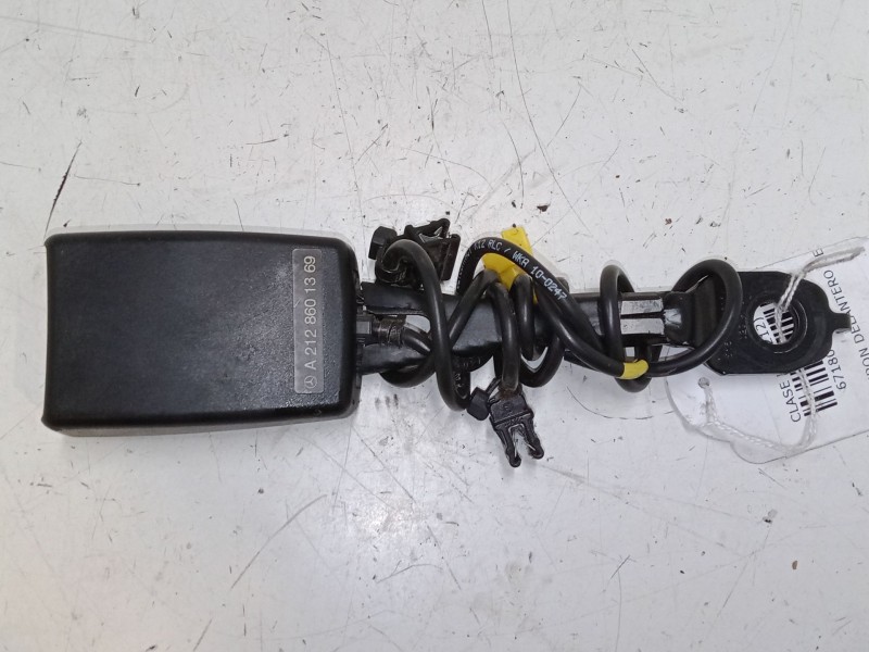 Recambio de anclaje cinturon delantero derecho para mercedes-benz clase e (w212) e 200 cdi / bluetec (212.005, 212.006) referenc