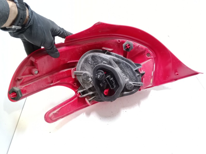 Recambio de piloto trasero derecho para peugeot 208 i (ca_, cc_) 1.2 vti 82 referencia OEM IAM 9672628380  