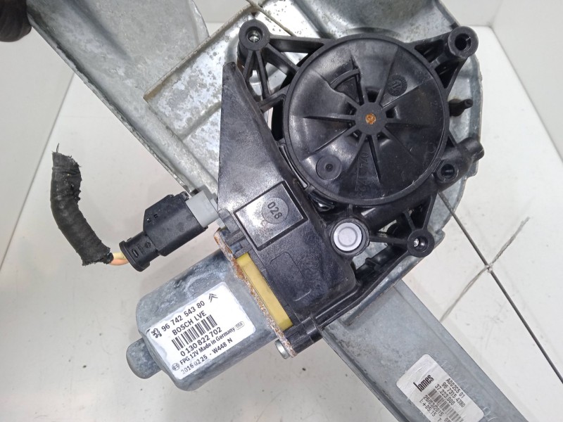 Recambio de elevalunas electrico delantero derecho para peugeot 208 i (ca_, cc_) 1.2 vti 82 referencia OEM IAM 9674254380   Recambio de elevalunas electrico delantero derecho para peugeot 208 i (ca_, cc_) 1.2 vti 82 referencia OEM IAM 9674254380