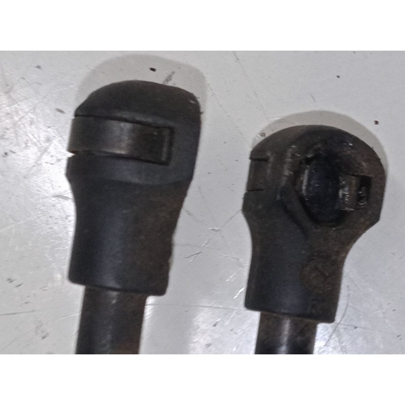 Recambio de amortiguadores malet/porton para peugeot 208 i (ca_, cc_) 1.2 vti 82 referencia OEM IAM    Recambio de amortiguadores malet/porton para peugeot 208 i (ca_, cc_) 1.2 vti 82 referencia OEM IAM