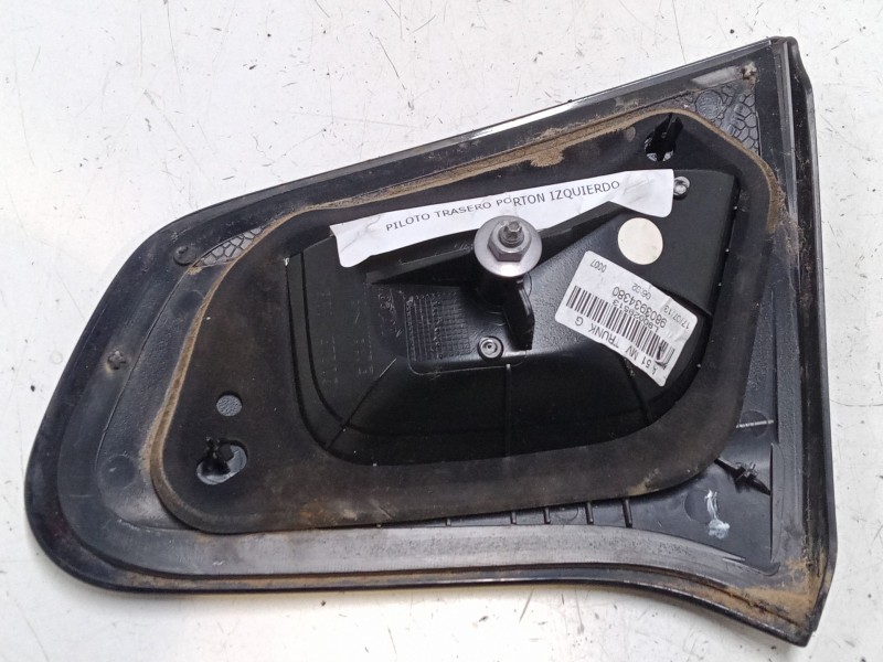 Recambio de piloto trasero porton izquierdo para citroën c3 ii (sc_) 1.2 vti 82 referencia OEM IAM 9803934380  