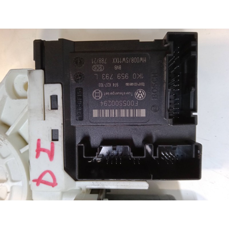 Recambio de motor elevaluna delantero izquierdo para volkswagen golf v variant (1k5) 1.9 tdi referencia OEM IAM 01308222291K0959