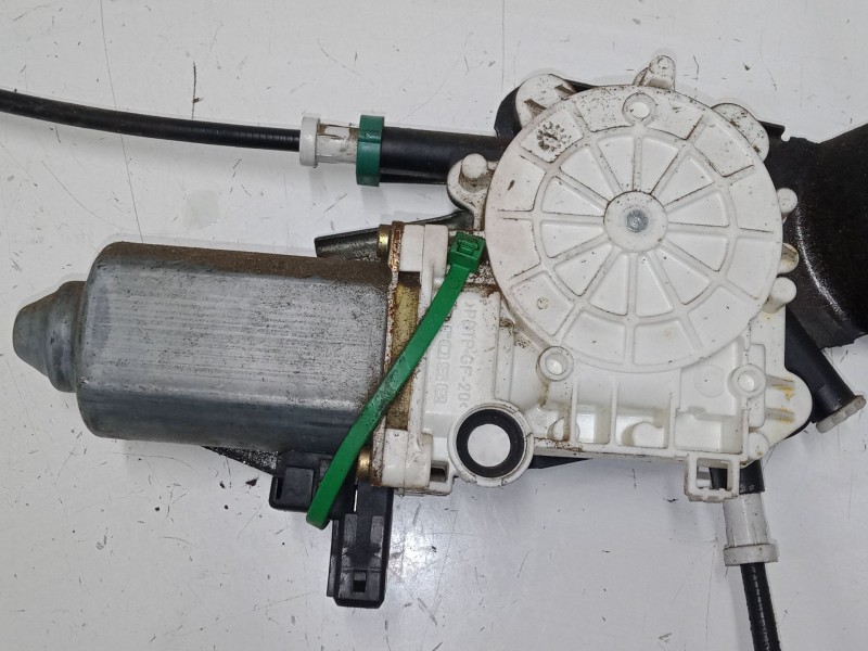 Recambio de elevalunas electrico delantero derecho para land rover freelander i (l314) 2.0 td4 4x4 referencia OEM IAM    Recambio de elevalunas electrico delantero derecho para land rover freelander i (l314) 2.0 td4 4x4 referencia OEM IAM