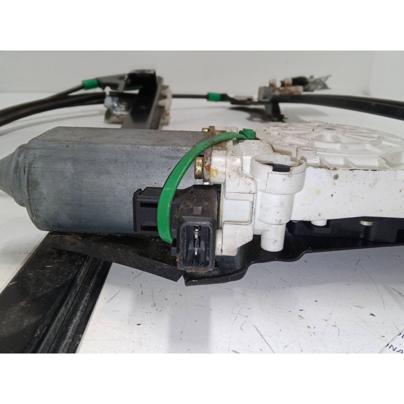 Recambio de elevalunas electrico delantero derecho para land rover freelander i (l314) 2.0 td4 4x4 referencia OEM IAM    Recambio de elevalunas electrico delantero derecho para land rover freelander i (l314) 2.0 td4 4x4 referencia OEM IAM