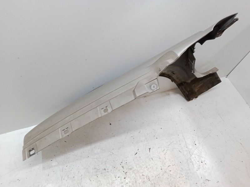 Recambio de aleta delantera derecha para land rover freelander i (l314) 2.0 td4 4x4 referencia OEM IAM    Recambio de aleta delantera derecha para land rover freelander i (l314) 2.0 td4 4x4 referencia OEM IAM