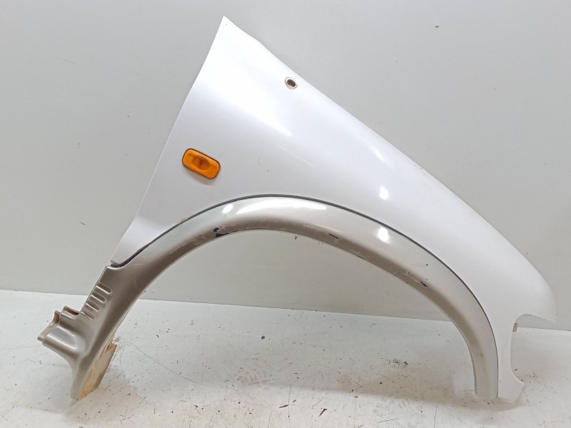 Recambio de aleta delantera derecha para kia sportage suv (k00) 2.0 td 4wd referencia OEM IAM    Recambio de aleta delantera derecha para kia sportage suv (k00) 2.0 td 4wd referencia OEM IAM