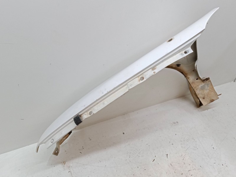 Recambio de aleta delantera derecha para kia sportage suv (k00) 2.0 td 4wd referencia OEM IAM    Recambio de aleta delantera derecha para kia sportage suv (k00) 2.0 td 4wd referencia OEM IAM