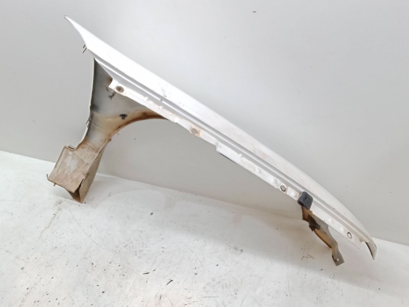 Recambio de aleta delantera izquierda para kia sportage suv (k00) 2.0 td 4wd referencia OEM IAM    Recambio de aleta delantera izquierda para kia sportage suv (k00) 2.0 td 4wd referencia OEM IAM