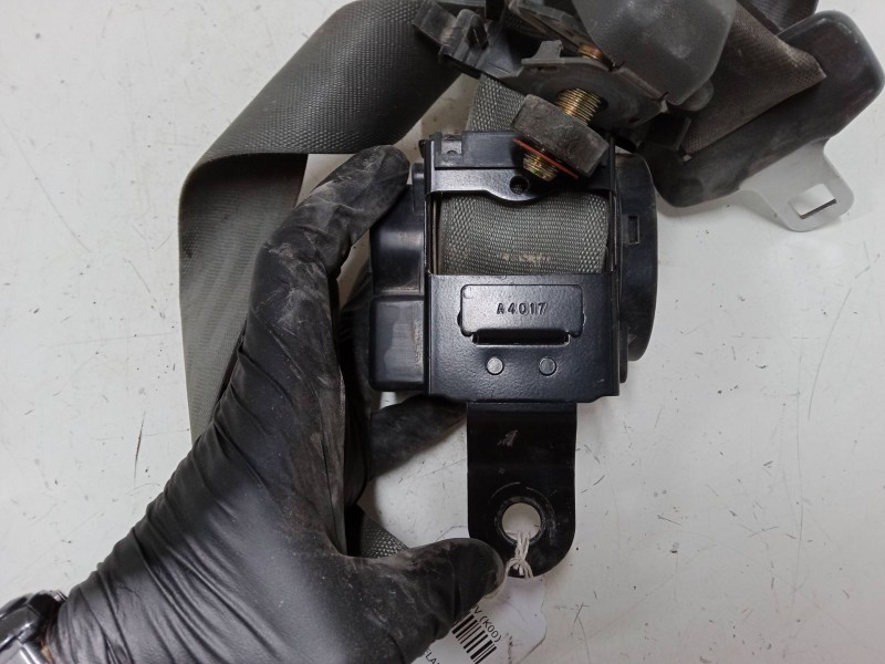 Recambio de cinturon seguridad delantero derecho para kia sportage suv (k00) 2.0 td 4wd referencia OEM IAM    Recambio de cinturon seguridad delantero derecho para kia sportage suv (k00) 2.0 td 4wd referencia OEM IAM