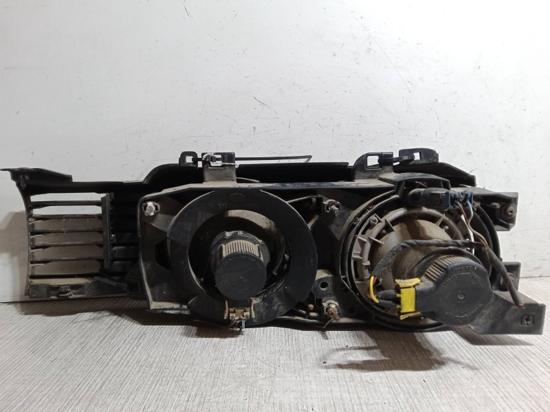 Recambio de faro derecho para bmw 730 i referencia OEM IAM   