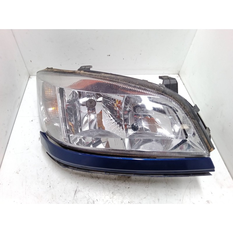 Recambio de faro derecho para opel zafira a monospace (t98) 2.0 dti 16v (f75) referencia OEM IAM   