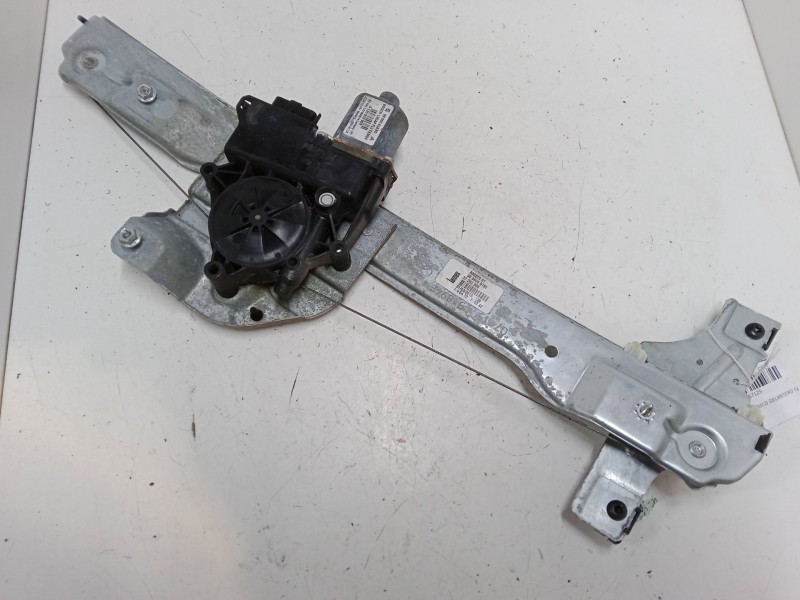 Recambio de elevalunas electrico delantero izquierdo para peugeot 208 i (ca_, cc_) 1.2 vti 82 referencia OEM IAM 9806081880   Recambio de elevalunas electrico delantero izquierdo para peugeot 208 i (ca_, cc_) 1.2 vti 82 referencia OEM IAM 9806081880