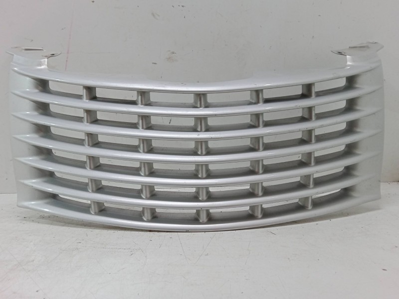 Recambio de rejillas capo para chrysler pt cruiser (pt_) 2.0 referencia OEM IAM    Recambio de rejillas capo para chrysler pt cruiser (pt_) 2.0 referencia OEM IAM