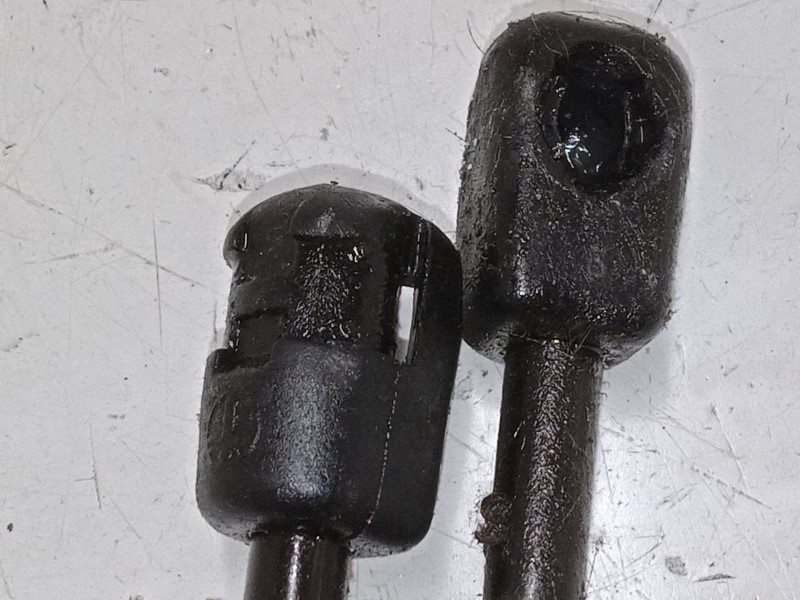 Recambio de amortiguadores malet/porton para mercedes-benz clase a (w168) a 140 (168.031, 168.131) referencia OEM IAM   
