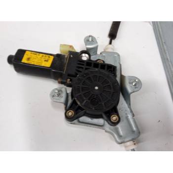 ELEVALUNAS ELECTRICO TRASERO DERECHO 9882025100 