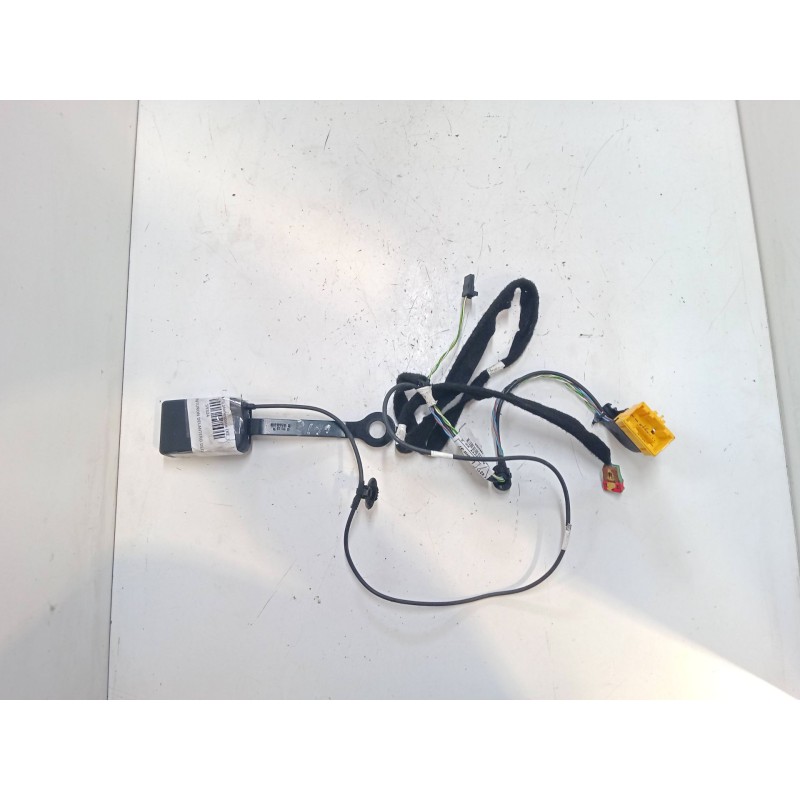Recambio de anclaje cinturon delantero derecho para dacia dokker monospace (ke_) 1.2 tce (kem0, keay) referencia OEM IAM   