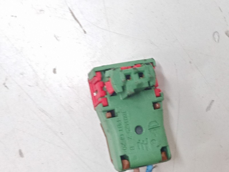 Recambio de anclaje cinturon delantero derecho para dacia dokker monospace (ke_) 1.2 tce (kem0, keay) referencia OEM IAM    Recambio de anclaje cinturon delantero derecho para dacia dokker monospace (ke_) 1.2 tce (kem0, keay) referencia OEM IAM