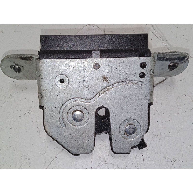 Recambio de cerradura maletero / porton para alfa romeo giulietta (940_) 1.6 jtdm (940fxd1a) referencia OEM IAM 55701971  