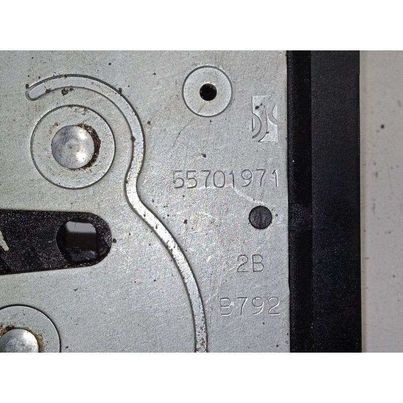 Recambio de cerradura maletero / porton para alfa romeo giulietta (940_) 1.6 jtdm (940fxd1a) referencia OEM IAM 55701971  