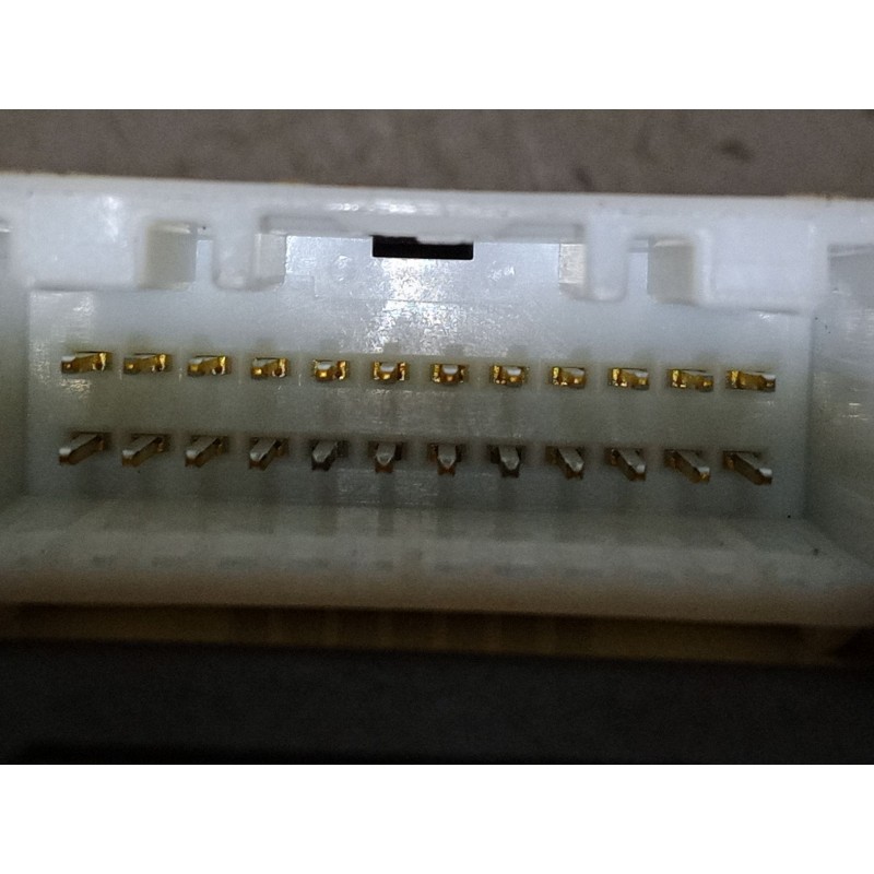 Recambio de mando elevalunas delantero izquierdo para toyota corolla verso (zer_, zze12_, r1_) 1.8 (znr11_) referencia OEM IAM  