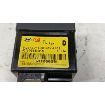 CONECTOR USB / AUX 96120D3500 