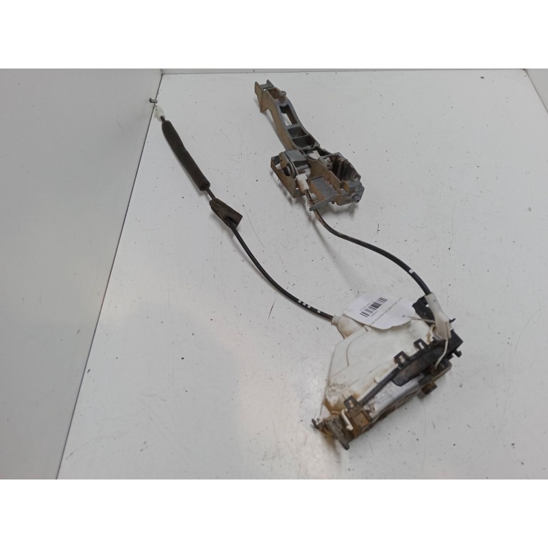 Recambio de cerradura puerta delantera derecha para citroën c3 ii (sc_) 1.2 vti 82 referencia OEM IAM PSA006246  A04959