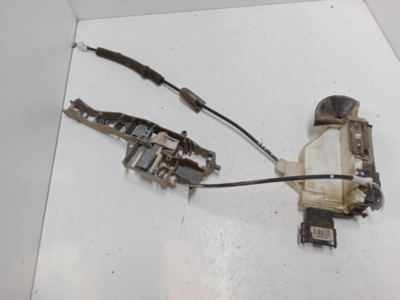 Recambio de cerradura puerta delantera izquierda para citroën c3 ii (sc_) 1.2 vti 82 referencia OEM IAM PSA732306  ARMA04088