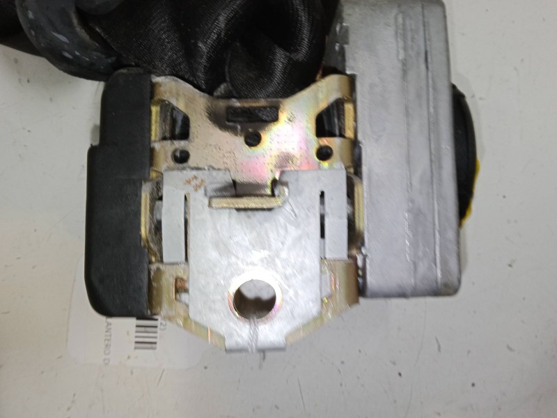 Recambio de cinturon seguridad delantero derecho para skoda fabia i (6y2) 1.4 16v referencia OEM IAM    Recambio de cinturon seguridad delantero derecho para skoda fabia i (6y2) 1.4 16v referencia OEM IAM