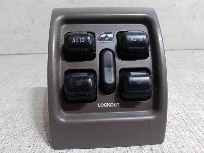 Recambio de mando elevalunas central para chrysler pt cruiser (pt_) 2.0 referencia OEM IAM 30505L   Recambio de mando elevalunas central para chrysler pt cruiser (pt_) 2.0 referencia OEM IAM 30505L