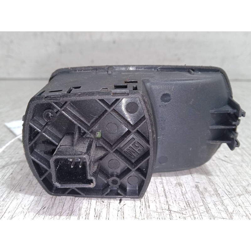 Recambio de mando elevalunas delantero derecho para opel corsa d (s07) 1.3 cdti (l08, l68) referencia OEM IAM   
