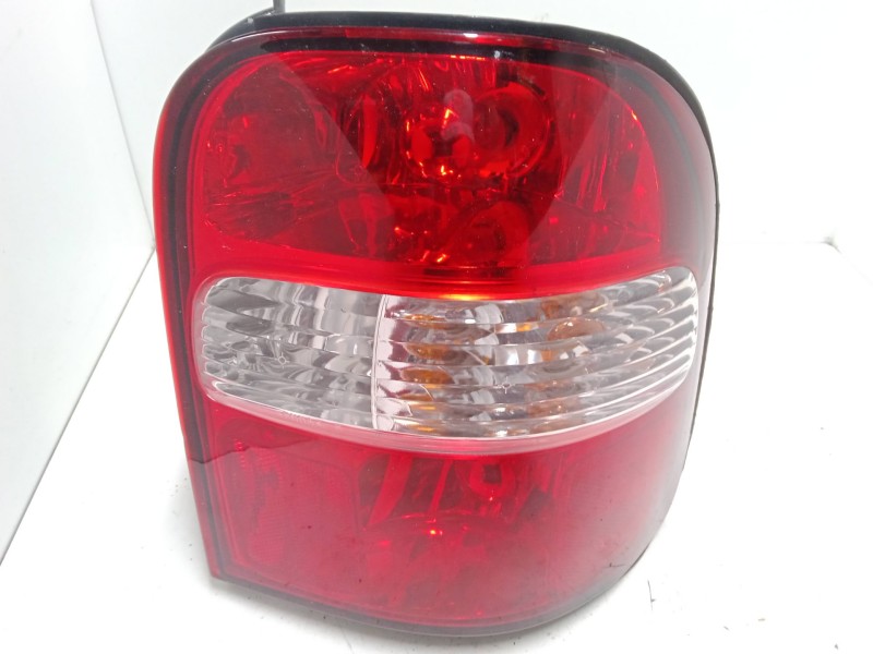 Recambio de piloto trasero derecho para kia sportage suv (k00) 2.0 td 4wd referencia OEM IAM    Recambio de piloto trasero derecho para kia sportage suv (k00) 2.0 td 4wd referencia OEM IAM