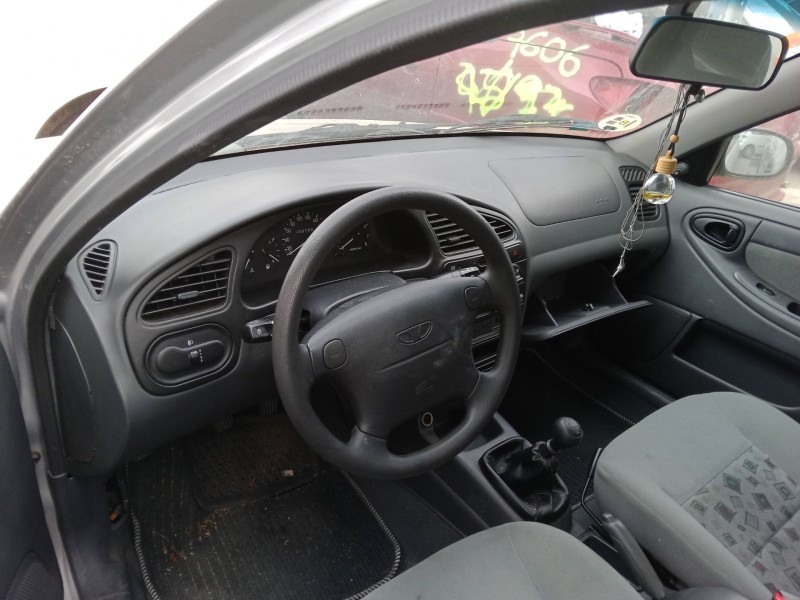 daewoo lanos (klat) del año 2002