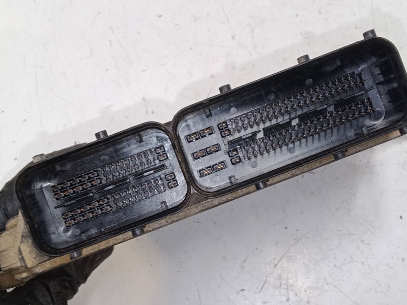 Recambio de centralita motor uce para fiat 500 (312_) 1.3 d multijet (312axb1a) referencia OEM IAM 51872447  0101777B