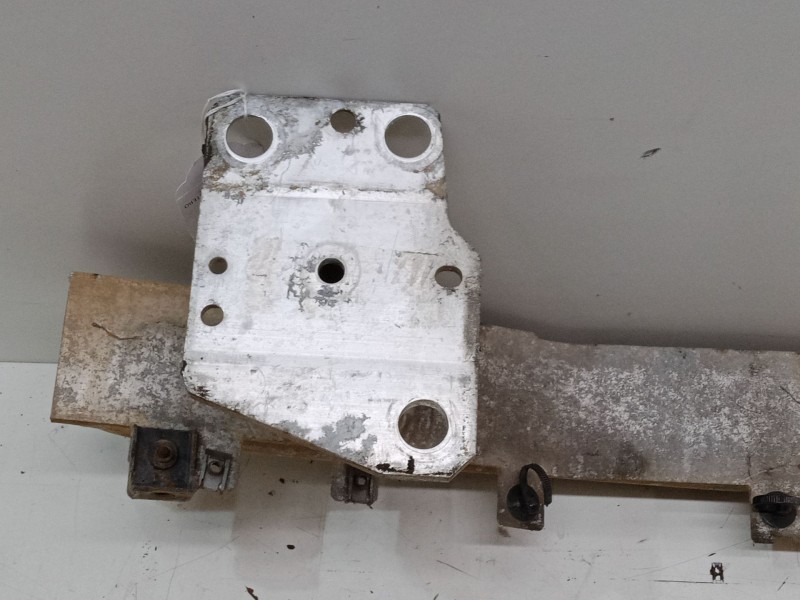 Recambio de refuerzo paragolpes delantero para renault scénic iii (jz0/1_) 1.5 dci referencia OEM IAM    Recambio de refuerzo paragolpes delantero para renault scénic iii (jz0/1_) 1.5 dci referencia OEM IAM