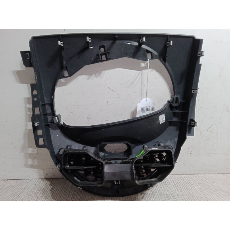 Recambio de aireador central para renault twingo ii (cn0_) 1.2 16v (cn04, cn0a, cn0b) referencia OEM IAM   
