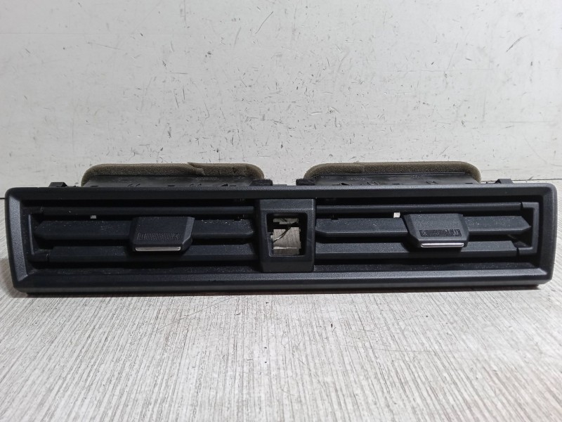 Recambio de aireador central para seat ibiza v (kj1, kjg) 1.0 tsi referencia OEM IAM   