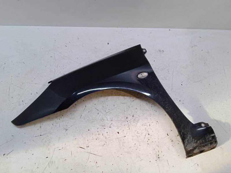 Recambio de aleta delantera izquierda para peugeot 307 (3a/c) 2.0 16v referencia OEM IAM   