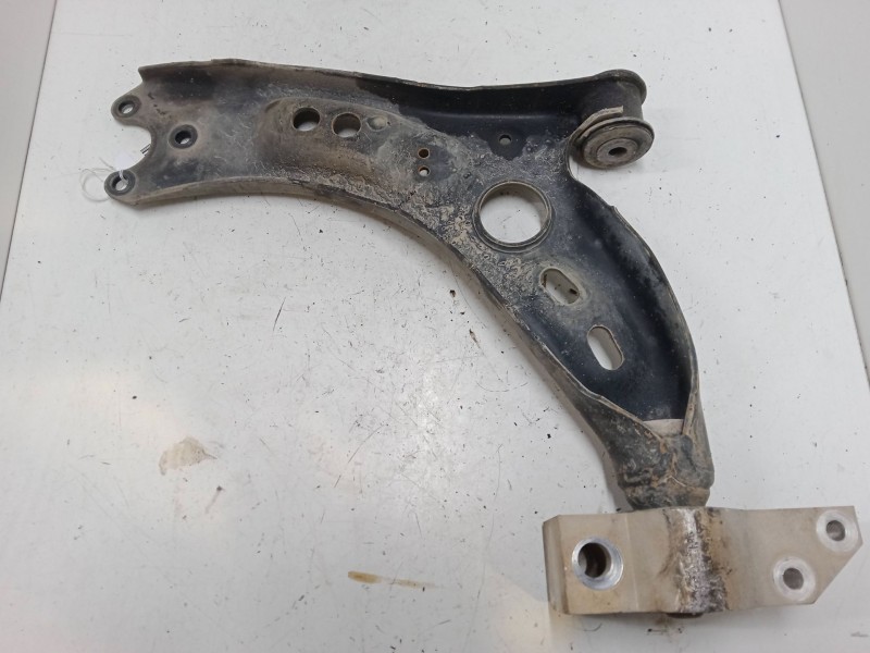 Recambio de brazo suspension inferior delantero derecho para volkswagen golf vi (5k1) 2.0 tdi referencia OEM IAM    Recambio de brazo suspension inferior delantero derecho para volkswagen golf vi (5k1) 2.0 tdi referencia OEM IAM