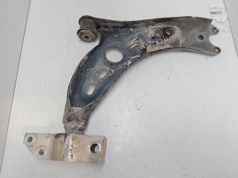 Recambio de brazo suspension inferior delantero izquierdo para volkswagen golf vi (5k1) 2.0 tdi referencia OEM IAM    Recambio de brazo suspension inferior delantero izquierdo para volkswagen golf vi (5k1) 2.0 tdi referencia OEM IAM